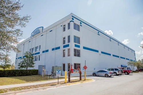Atlantic Self Storage - Baymeadows storage facility exterior view